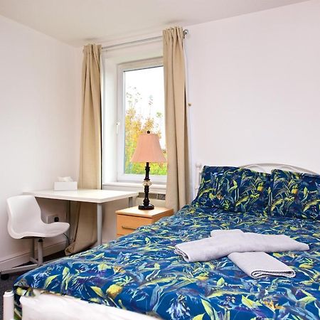 Liverpool City Stays - Economy Room - Close To Airport Ee1 Bagian luar foto