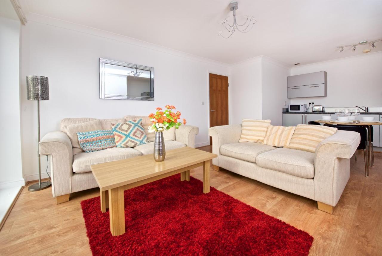 Liverpool City Stays - Economy Room - Close To Airport Ee1 Bagian luar foto