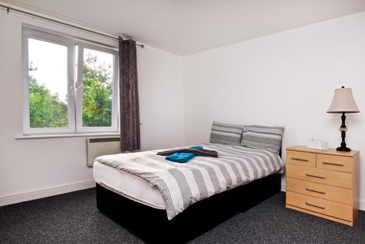 Liverpool City Stays - Economy Room - Close To Airport Ee1 Bagian luar foto